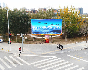 长垣户外大屏广告投放要点。